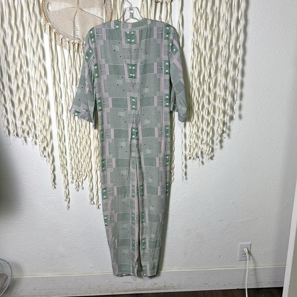 French Mauve Chloe Silky Pink and Sage Green Jumpsuit Size XS - Picture 10 of 10